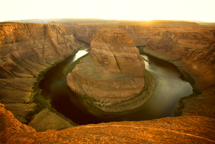SETTING BEYOND THE BEND